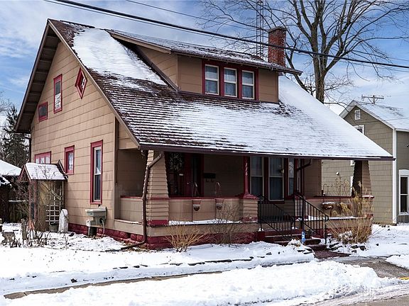 3rd image of 116 E Jefferson St