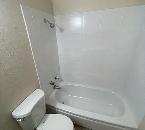 5th image of 650 W Buena Vista St APT 2