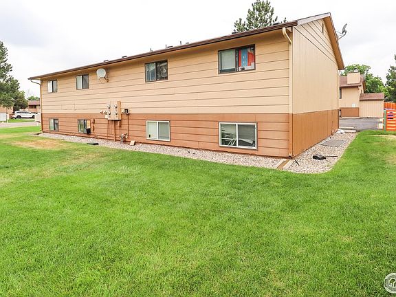 3rd image of 127 Juniper Pl