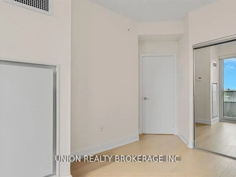 20 Shore Breeze Dr #3907 — Photo 19