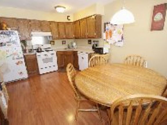 4th image of 174 Ashworth Ave #314