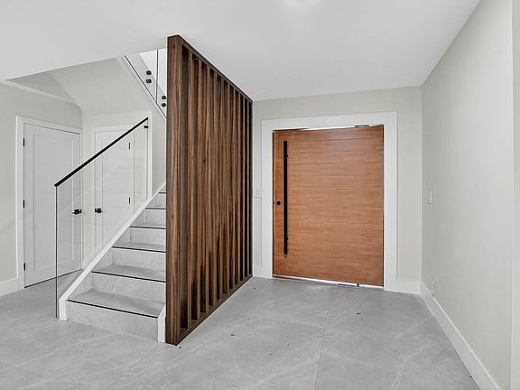 3rd image of 7134 San Sebastian Drive