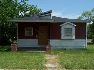 2100 11th St, Port Arthur, TX 77640
