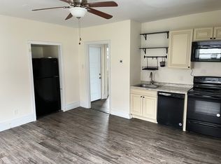 33 Winter St APT 4, Gardiner, ME 04345