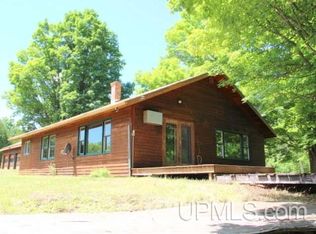 6578 Center Dr, Hurley, WI 54534