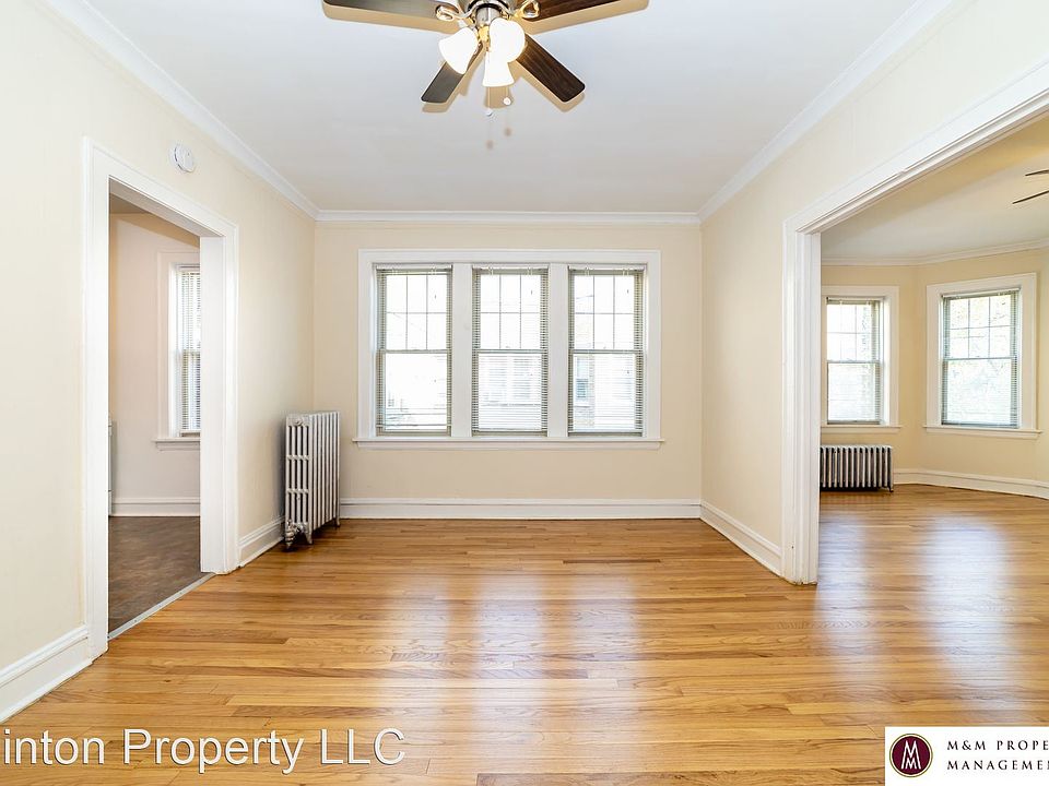 1st image of 909 S Clinton Ave Unit 3
