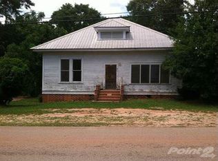 613 Main St, Newton, TX 75966