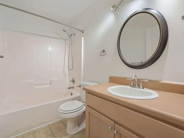 9750 Parker Lake Cir — Photo 29