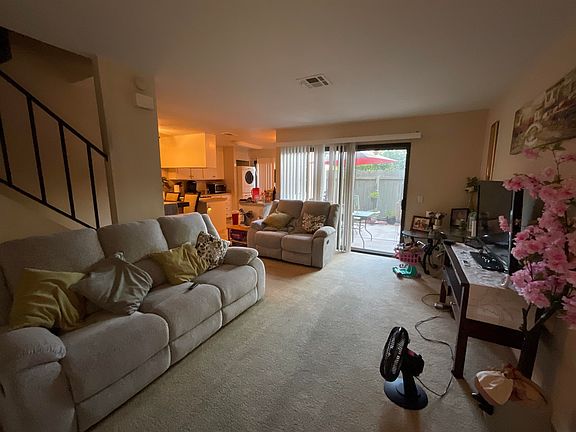 3rd image of 1225 N Broadway N #2