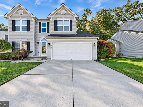45 Wood Lark Dr, Mount Laurel, NJ 08054