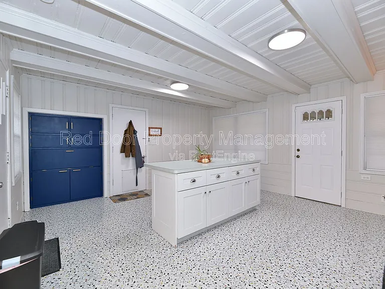 4701 Kessler Boulevard East Dr — Photo 25