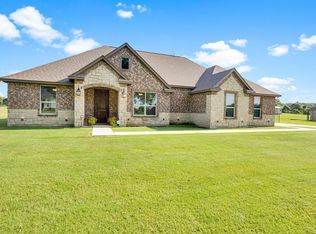 105 Lucy Kirk Ln, Springtown, TX 76082