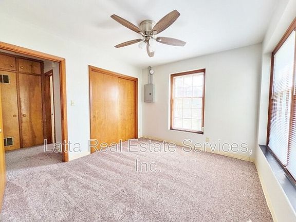 5th image of 2105 Englewood Ter APT 1