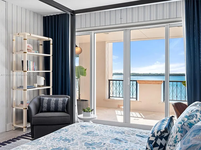 5142 Fisher Island Dr #5142 — Photo 20