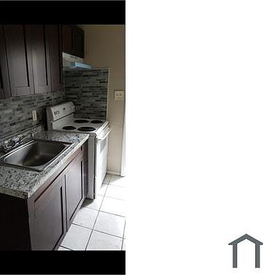 1st image of 10121 N 11th St #A