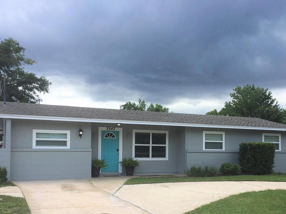1st image of 2842 W Daffodil Cir
