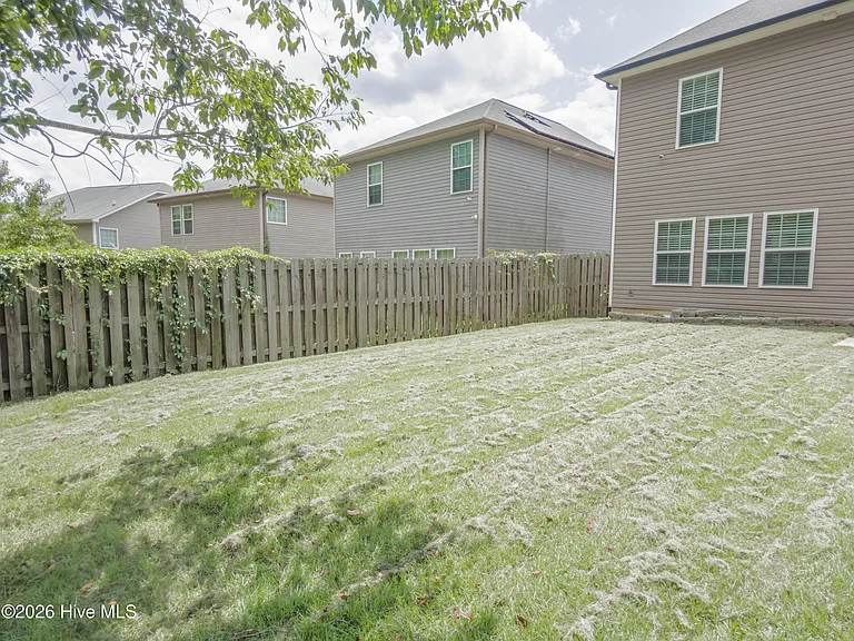 1945 Kenlock Dr — Photo 24
