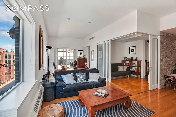 Sold by Compass | media 2