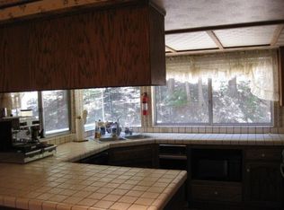 126 S Fairway Dr, Lake Arrowhead, CA 92352
