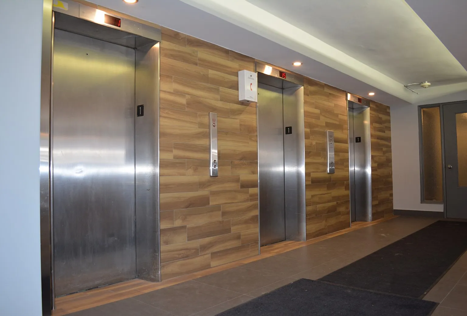 6000 Yonge Street — Photo 4