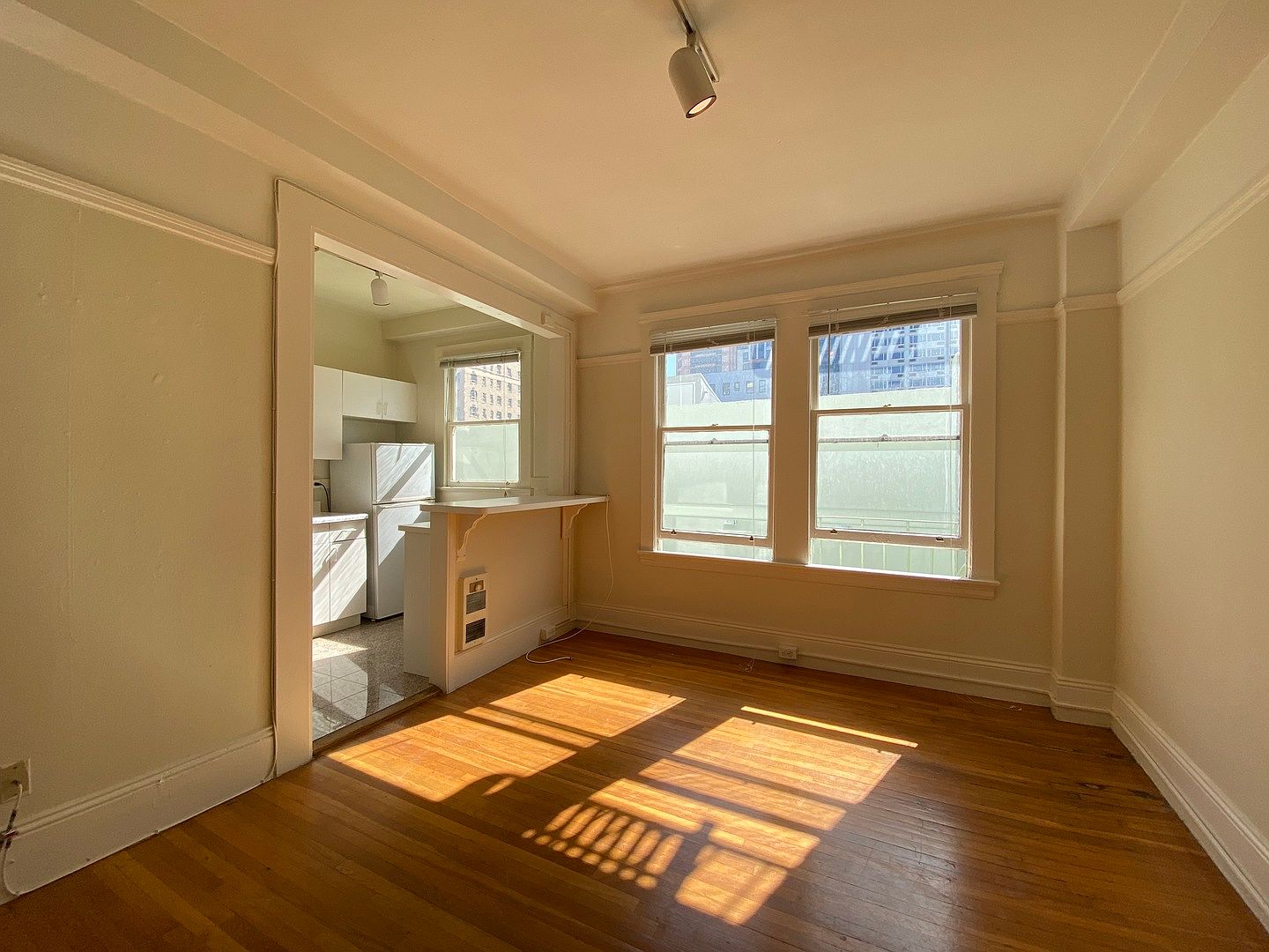 424 Jones St Unit 503 - Image 3