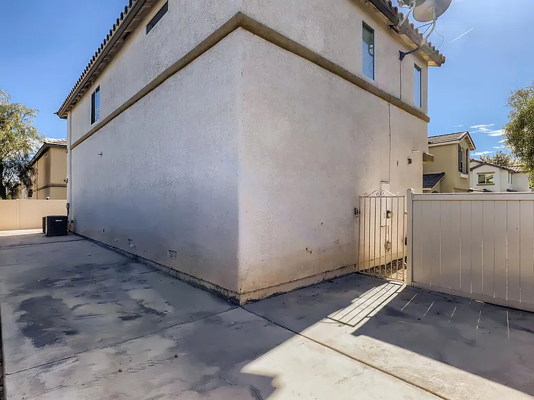 6384 Blue Twilight Ct — Photo 26