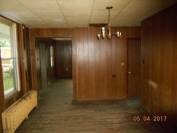 4th image of 434 Elm St