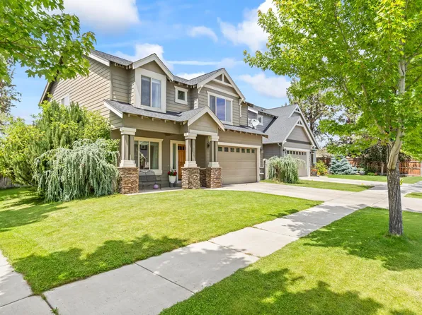 1885 NE Altura Dr, Bend, OR 97701