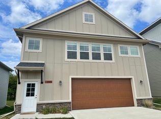 8981 Primo Ln, West Des Moines, IA 50266