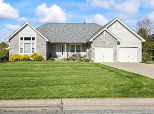 8169 Lakevalley Dr, Cincinnati, OH 45247