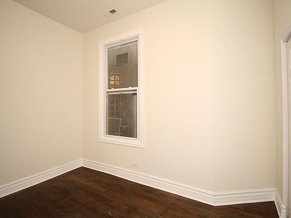 5th image of 2049 W Division St #Unt