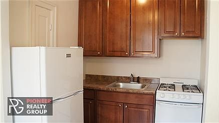 4th image of 2536 N Sawyer Ave #2536303