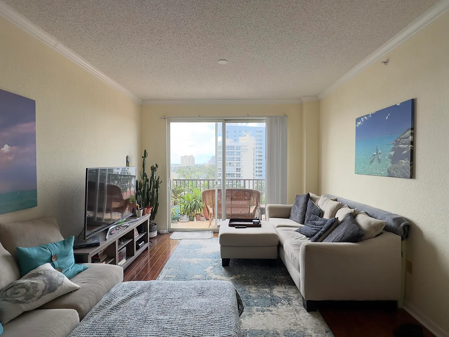 2 bed, 2.0 bath, 1071 sqft, $2,450 — Photo 3