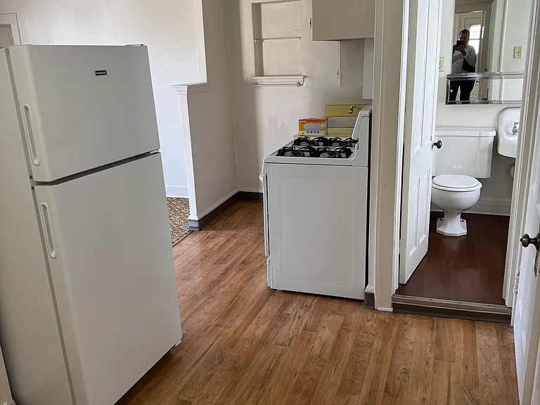 1658 N Van Buren St #2 — Photo 4
