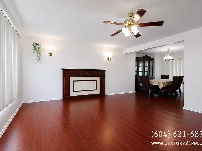1940 Cordova Ct #UPPER — Photo 1