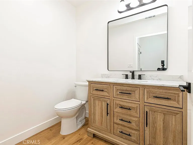 12340 Lull St — Photo 15