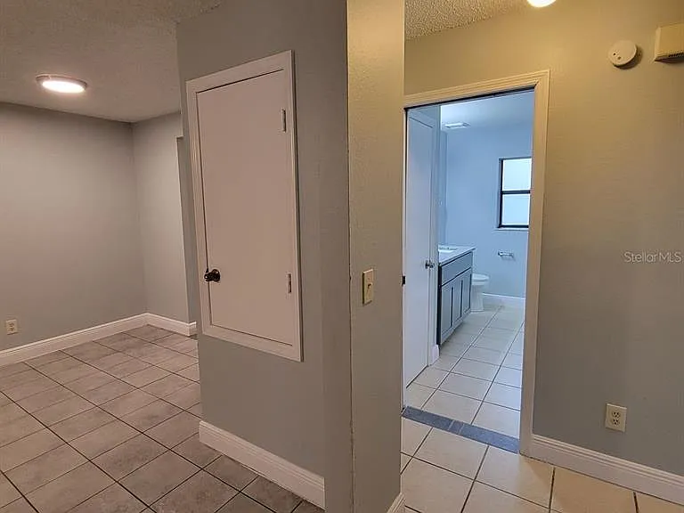 784 E Anderson Rd — Photo 18
