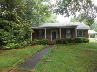 1017 E 12th St, Corinth, MS 38834