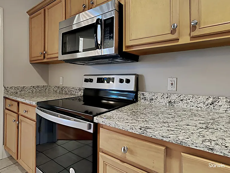 289 Waterford Cove Trl — Photo 4