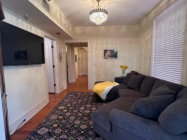 1221 N Palm Ave #205 — Photo 5
