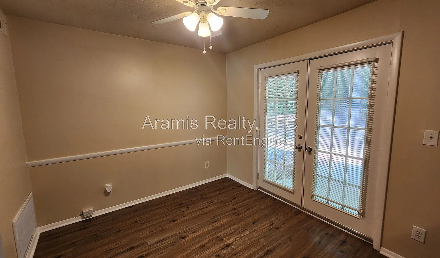 2 bed, 2.5 bath, 1280 sqft, $1,450 — Photo 3