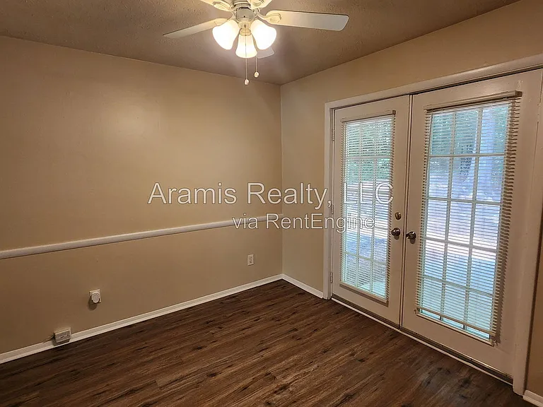 2320 Highpoint Rd #1 — Photo 3