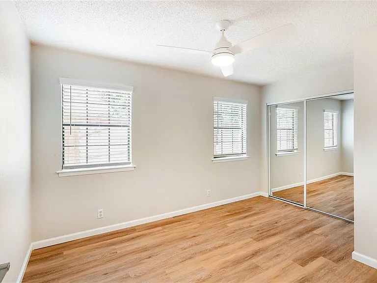 511 Algerita Dr #A — Photo 14