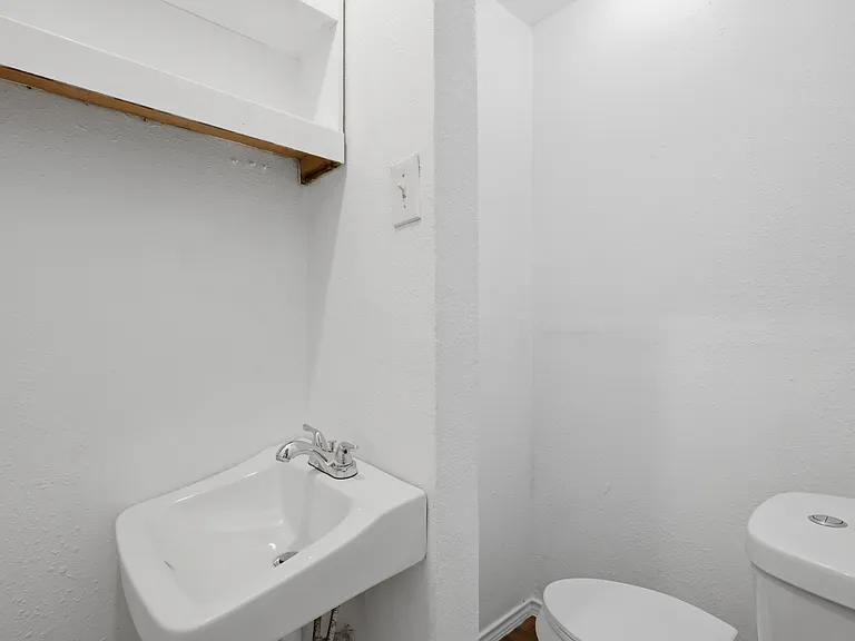 2538 Stovall Dr — Photo 21