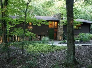 3045 Hartswood Dr, Allison Park, PA