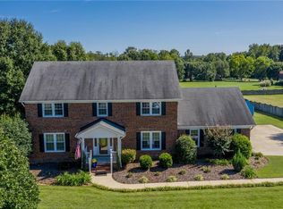 6906 Wicklow Dr, Browns Summit, NC 27214