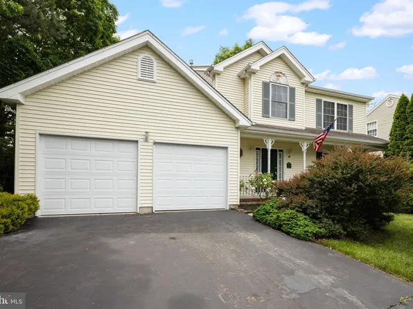 1173 Beach Ln, Manahawkin, NJ 08050