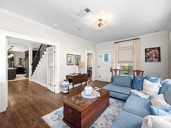 5th image of 529 Highland St