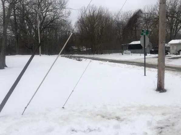 5787 Erie St, Coloma, MI 49038