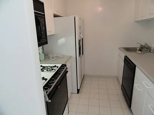 Rented by Battery Park Realty | media 14
